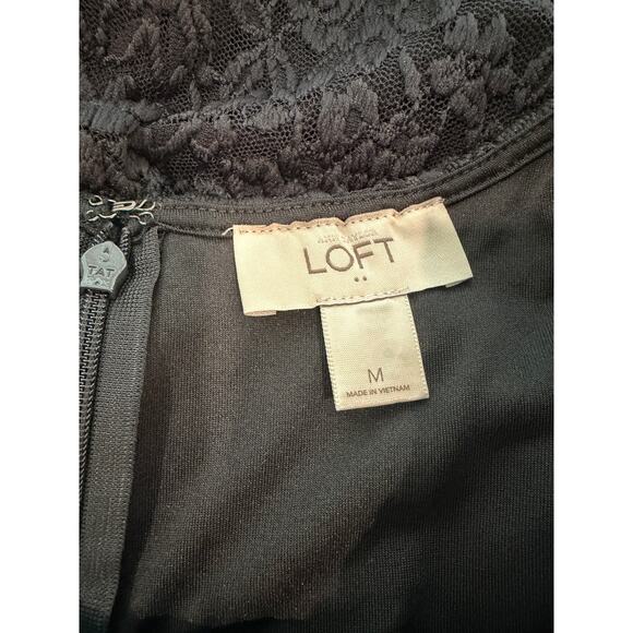 Ann Taylor LOFT Black Sheath Dress Scoop Neck Textured Stretch Above Knee M EUC - Picture 5 of 7